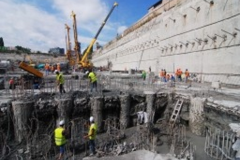 Referencie / Centrál Bratislava, 2010 Referencie / Centrál Bratislava, 2010